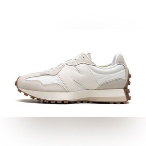 STILL IN BOX - New Balance Women’s 327 'White Gum' sneaker (NWT. NEVER WORN)